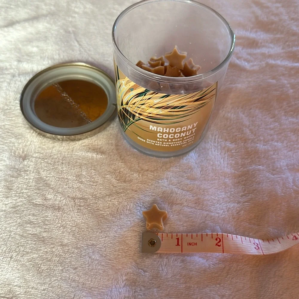 Bath & Body Works Mahogany Coconut Hand Poured Wax Melts